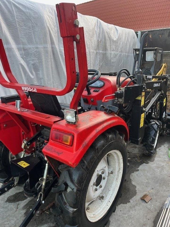 Dong feng DF304 - Mali traktor: slika 2 Dong feng DF304 - Mali traktor: slika 2