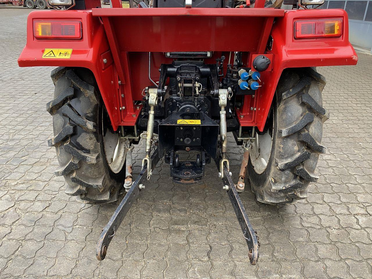 Mali traktor Dong feng DF304: slika 10 Mali traktor Dong feng DF304: slika 10