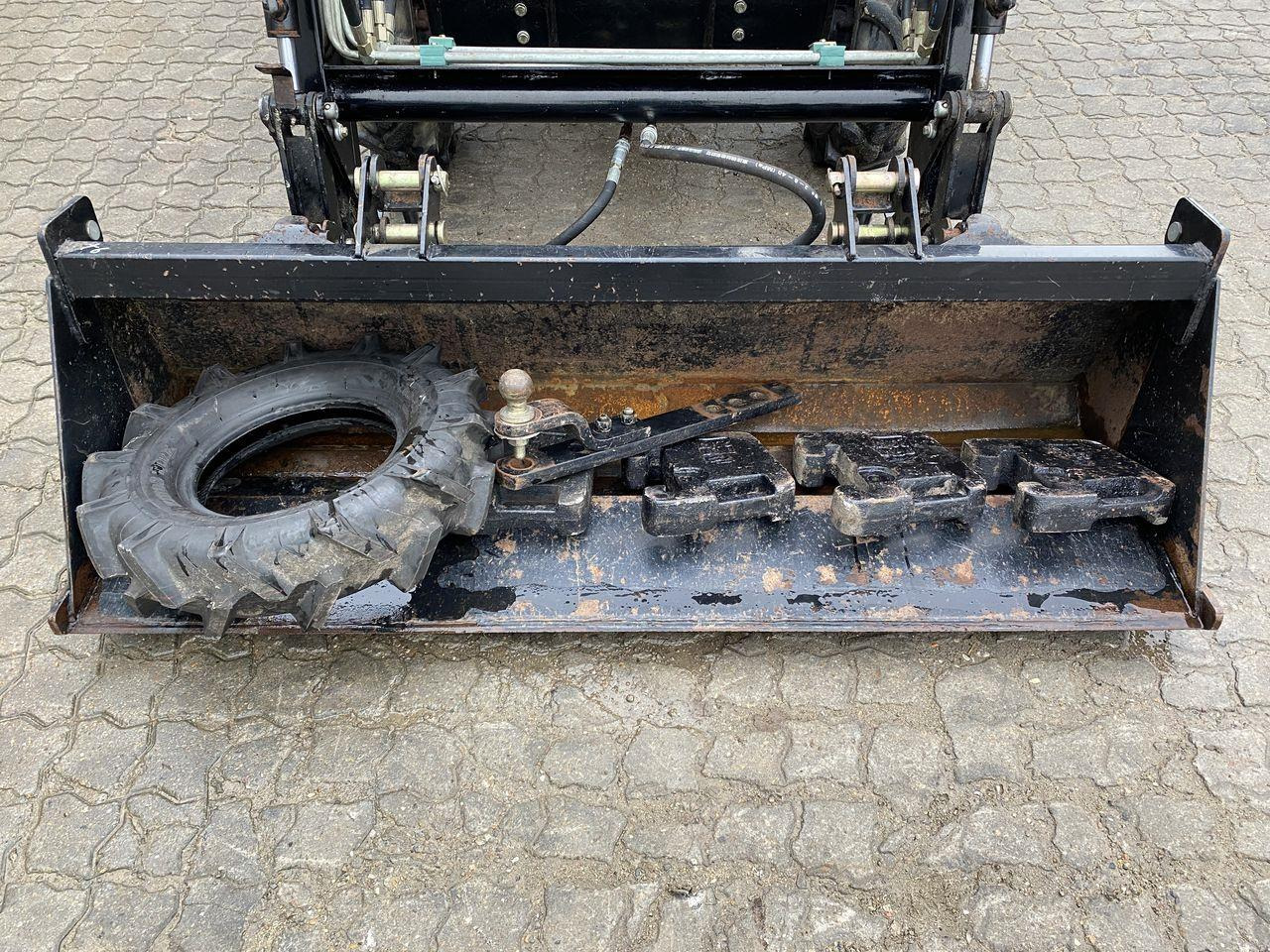 Mali traktor Dong feng DF304: slika 11 Mali traktor Dong feng DF304: slika 11