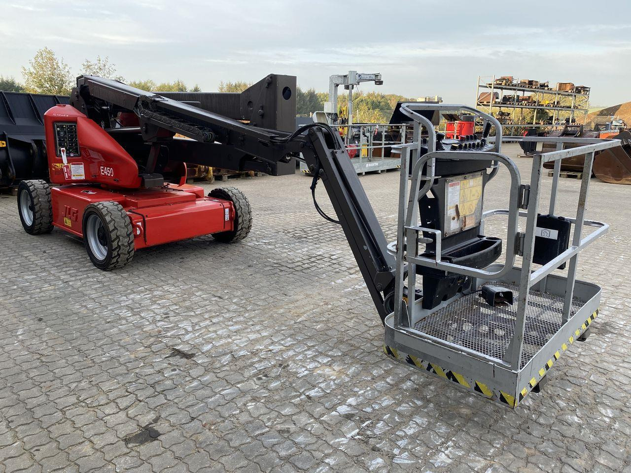 JLG E450AJ - Zglobna platforma: slika 5 JLG E450AJ - Zglobna platforma: slika 5