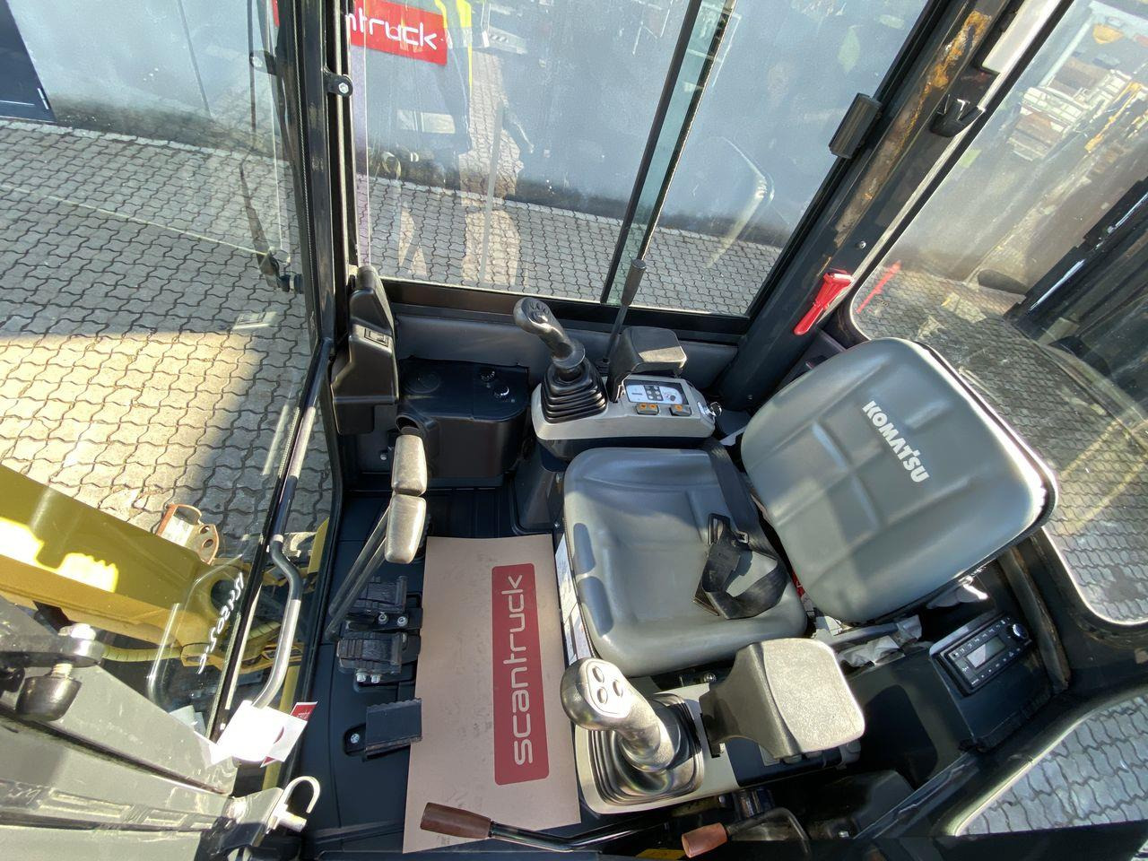 Komatsu PC16R-3HS - Mini bager: slika 3 Komatsu PC16R-3HS - Mini bager: slika 3