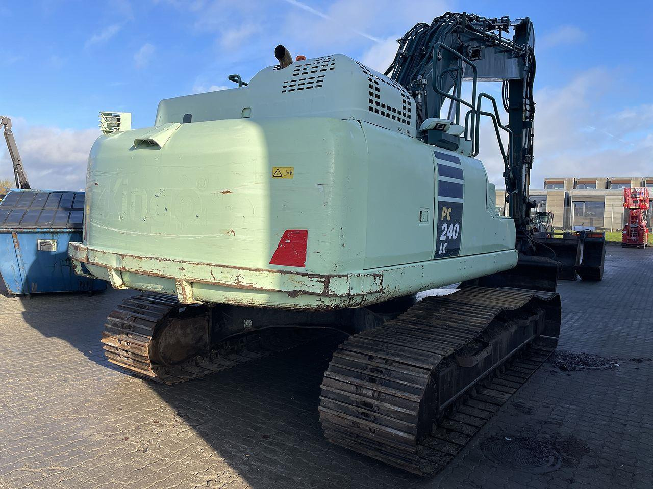 Komatsu PC240LCD-11 - Bager guseničar: slika 4 Komatsu PC240LCD-11 - Bager guseničar: slika 4