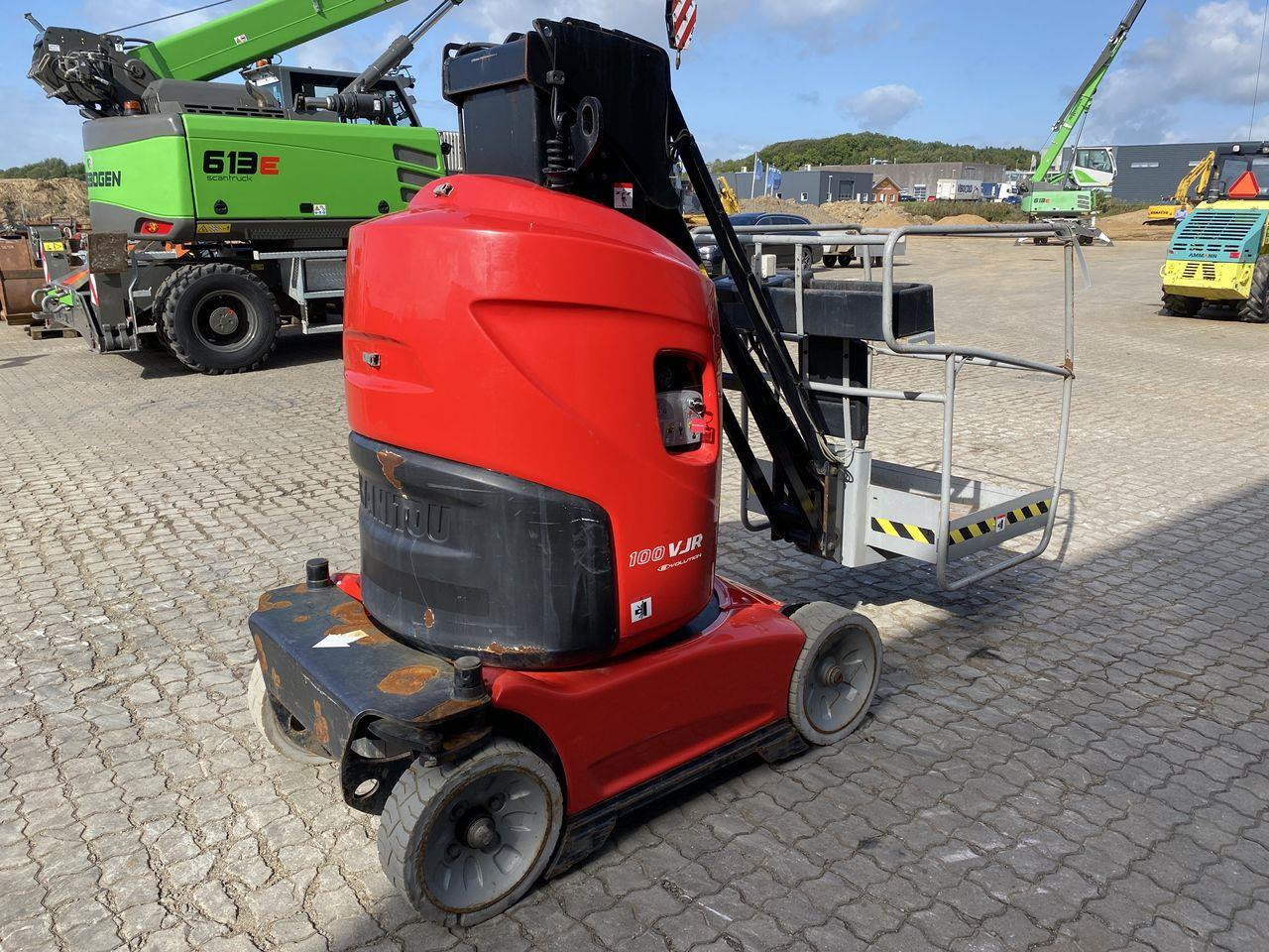 Manitou 100VJR - Jarbolna penjajuća platforma: slika 4 Manitou 100VJR - Jarbolna penjajuća platforma: slika 4