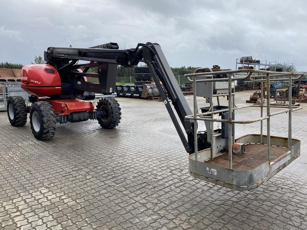 Manitou 180ATJ RC - Zglobna platforma: slika 5 Manitou 180ATJ RC - Zglobna platforma: slika 5