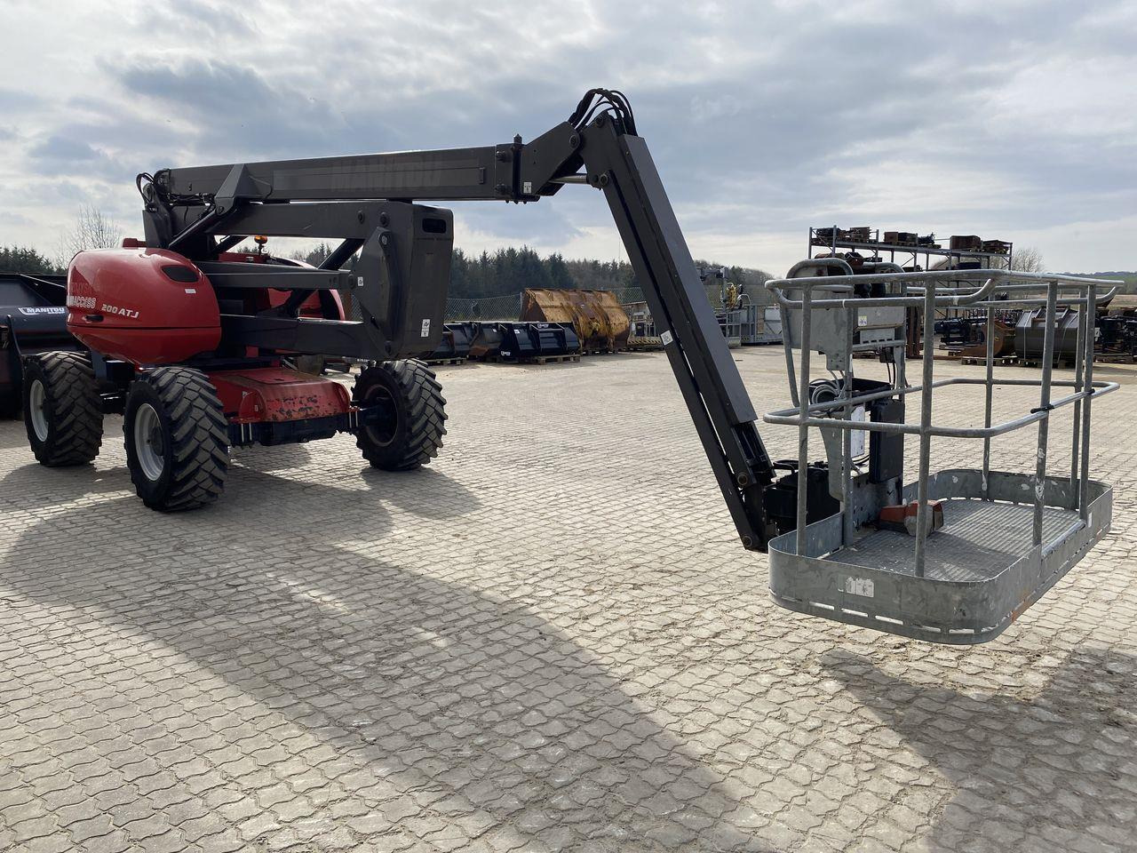 Manitou 200ATJ RC - Zglobna platforma: slika 5 Manitou 200ATJ RC - Zglobna platforma: slika 5