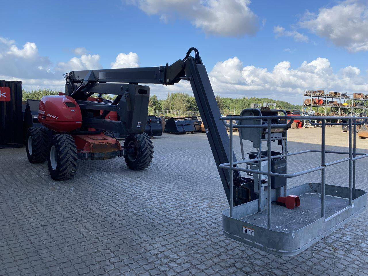 Manitou 200ATJ RC - Zglobna platforma: slika 5 Manitou 200ATJ RC - Zglobna platforma: slika 5