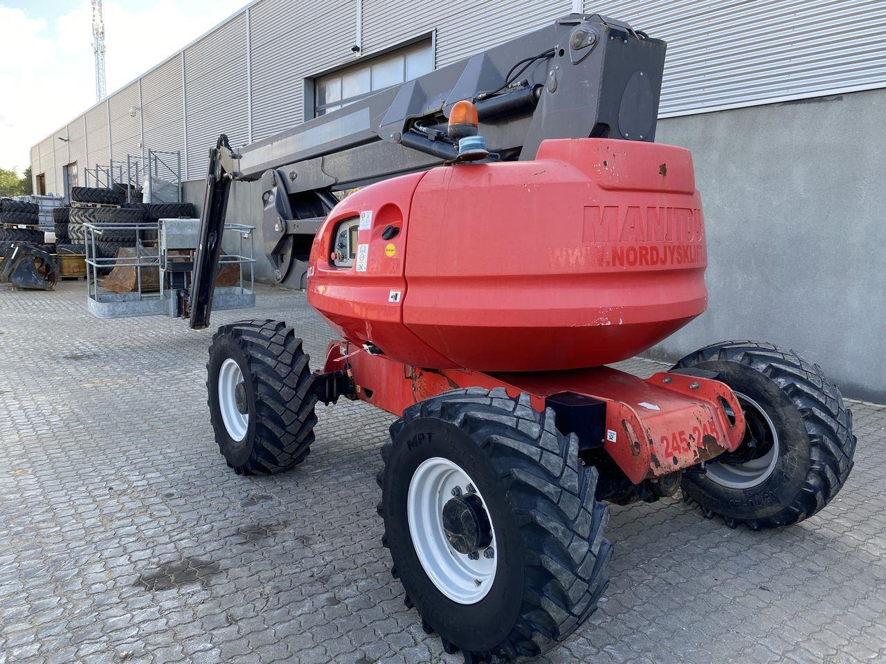 Manitou 200ATJ RC - Zglobna platforma: slika 2 Manitou 200ATJ RC - Zglobna platforma: slika 2
