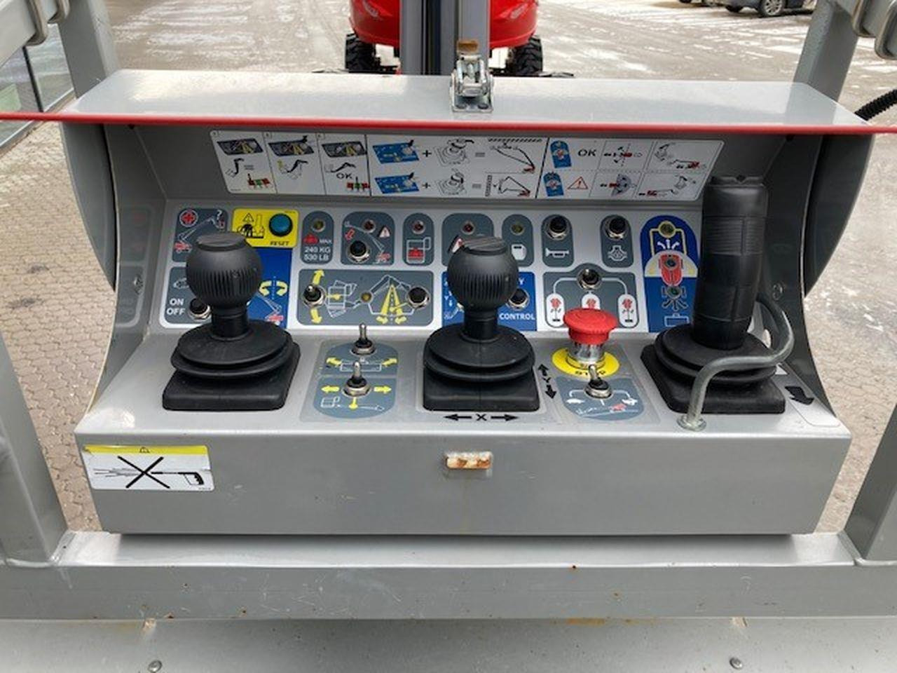 Manitou 280TJ - Zglobna platforma: slika 5 Manitou 280TJ - Zglobna platforma: slika 5