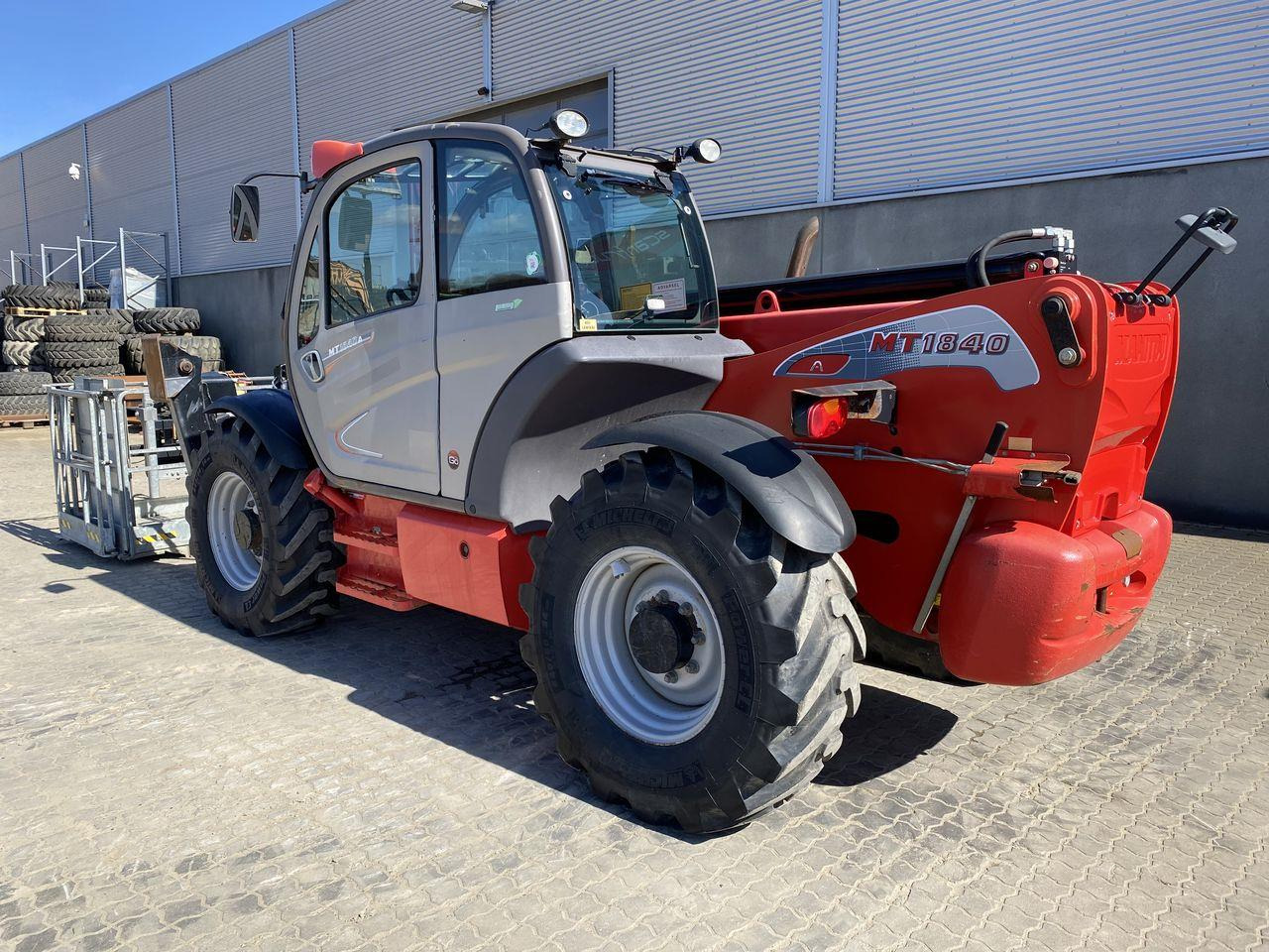 Manitou MT1840A ST3B - Teleskopski upravljač: slika 2 Manitou MT1840A ST3B - Teleskopski upravljač: slika 2