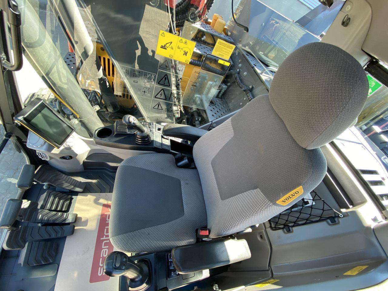 Volvo ECR145 - Bager guseničar: slika 3 Volvo ECR145 - Bager guseničar: slika 3