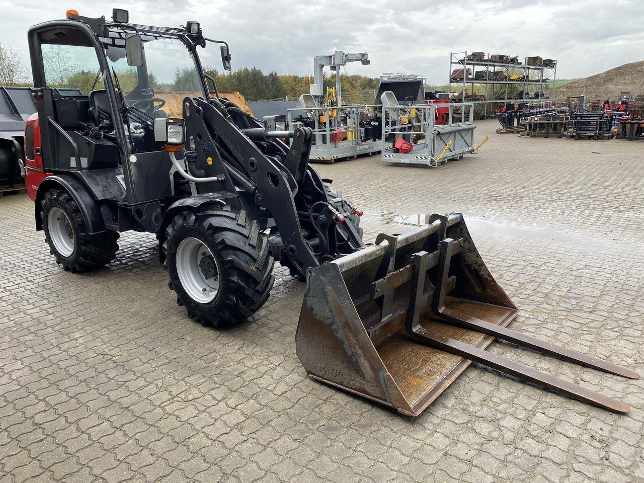 Weidemann 2070 - Zglobni utovarivač: slika 5 Weidemann 2070 - Zglobni utovarivač: slika 5