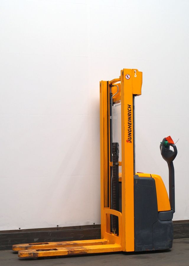 Jungheinrich EJC112 - Slagač: slika 1 Jungheinrich EJC112 - Slagač: slika 1