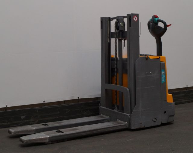 Jungheinrich EJD118 - Slagač: slika 1 Jungheinrich EJD118 - Slagač: slika 1