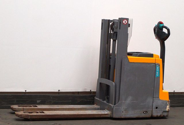 Jungheinrich EJD220 - Slagač: slika 1 Jungheinrich EJD220 - Slagač: slika 1