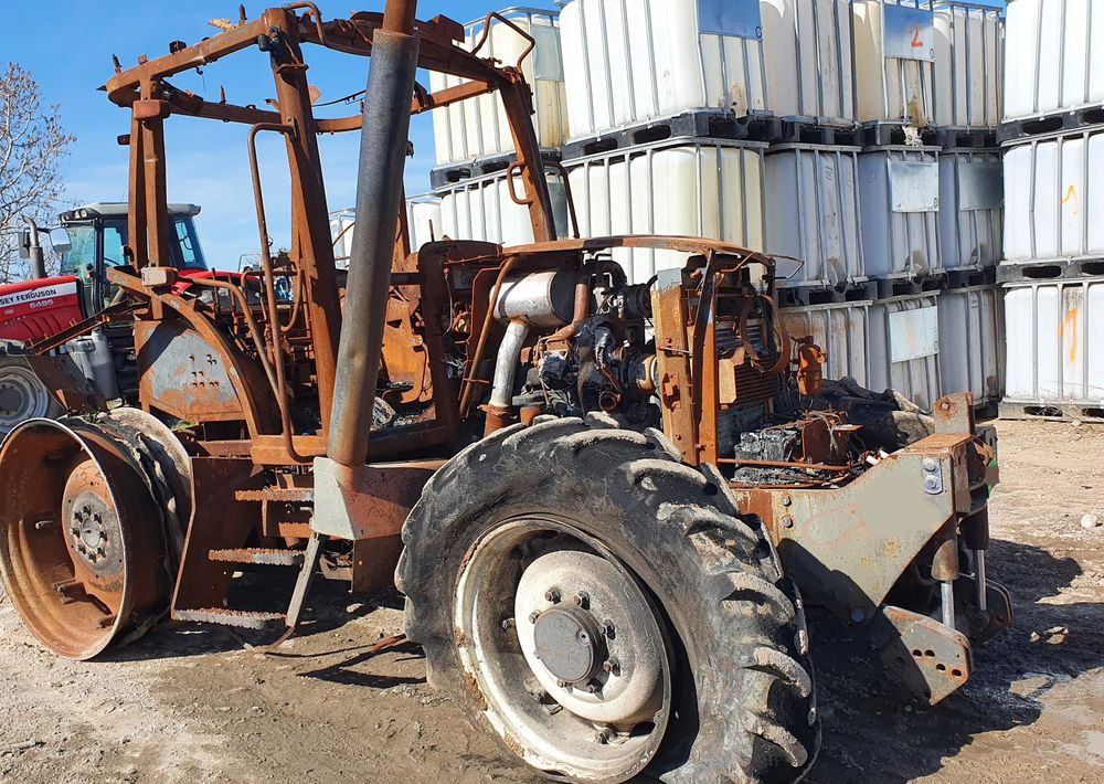 Claas Ares Renault 556 wał blok silnik głowica most zwolnica skrzynia - Menjač za Poljoprivredna mašina: slika 1 Claas Ares Renault 556 wał blok silnik głowica most zwolnica skrzynia - Menjač za Poljoprivredna mašina: slika 1