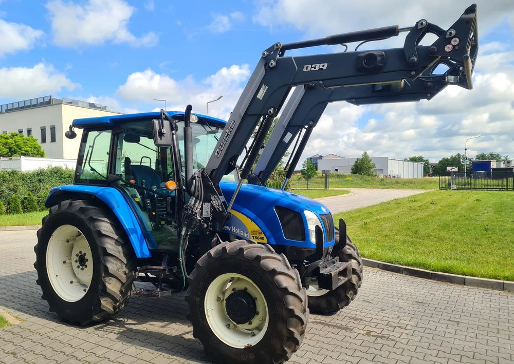 New Holland T5040 - Traktor: slika 2 New Holland T5040 - Traktor: slika 2