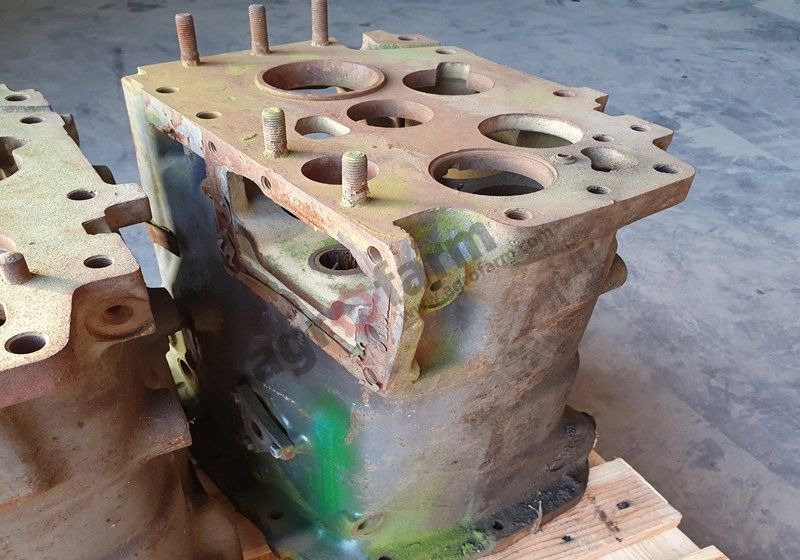 Rezervni deo OBUDOWA SKRZYNI BIEGÓW FENDT: slika 1