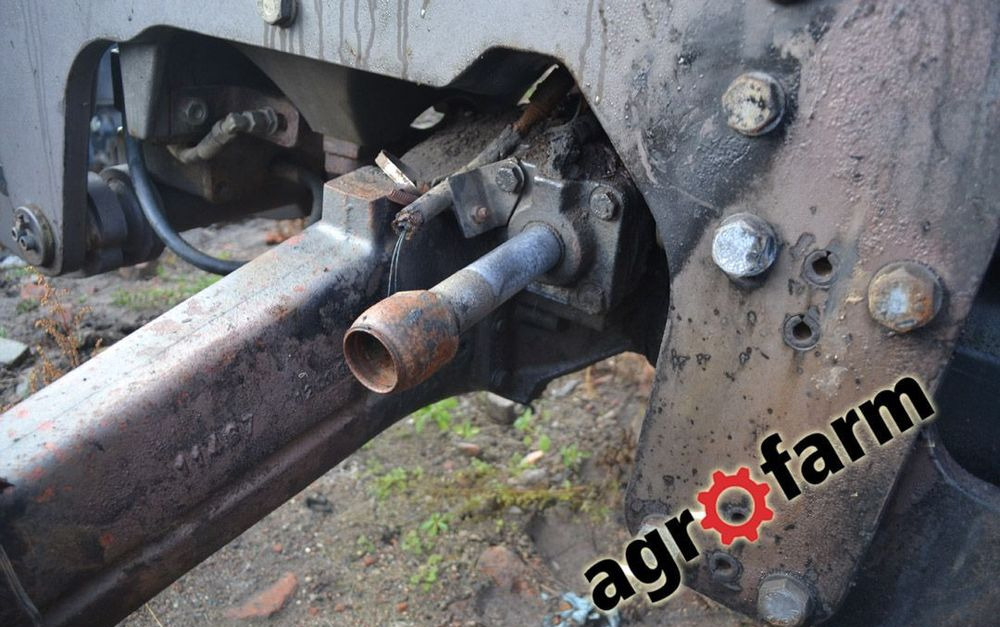 Renault Ares 725 720 735 skrzynia silnik kabina most zwolnica oś - Rezervni deo: slika 4 Renault Ares 725 720 735 skrzynia silnik kabina most zwolnica oś - Rezervni deo: slika 4