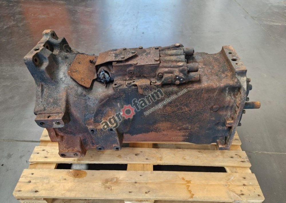 Skrzynia biegów New Holland T6.175 44980087 - Menjač: slika 3 Skrzynia biegów New Holland T6.175 44980087 - Menjač: slika 3