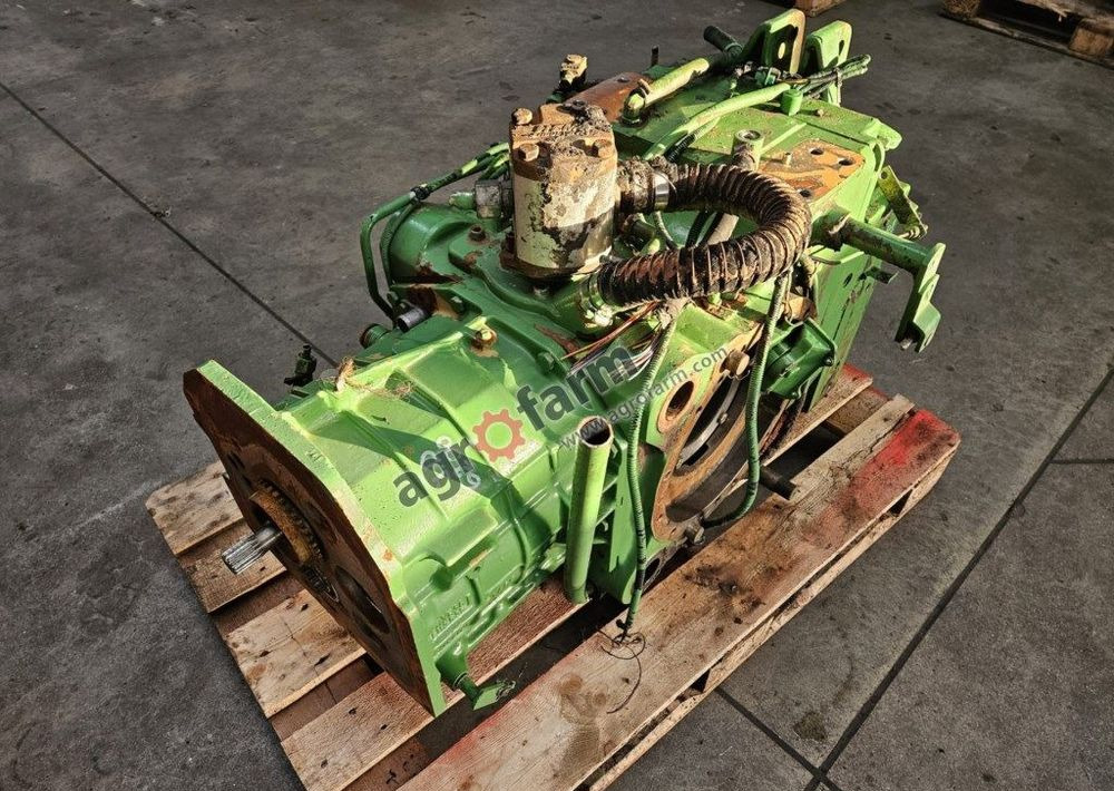 TYLNY MOST I SKRZYNIA BIEGÓW JOHN DEERE L113175 - Menjač: slika 1 TYLNY MOST I SKRZYNIA BIEGÓW JOHN DEERE L113175 - Menjač: slika 1