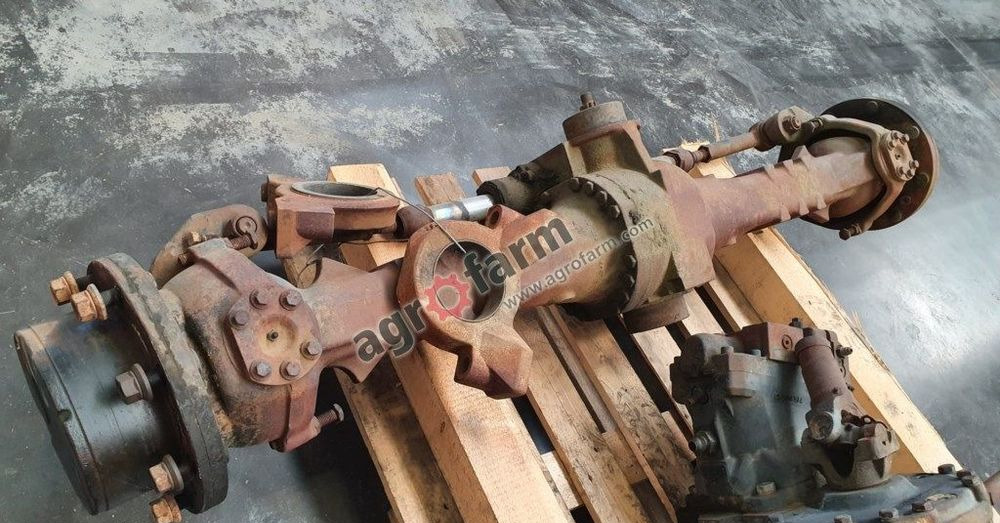 Tylny most, oś Massey Ferguson 8925 4240060M1 - Transmisija: slika 1 Tylny most, oś Massey Ferguson 8925 4240060M1 - Transmisija: slika 1