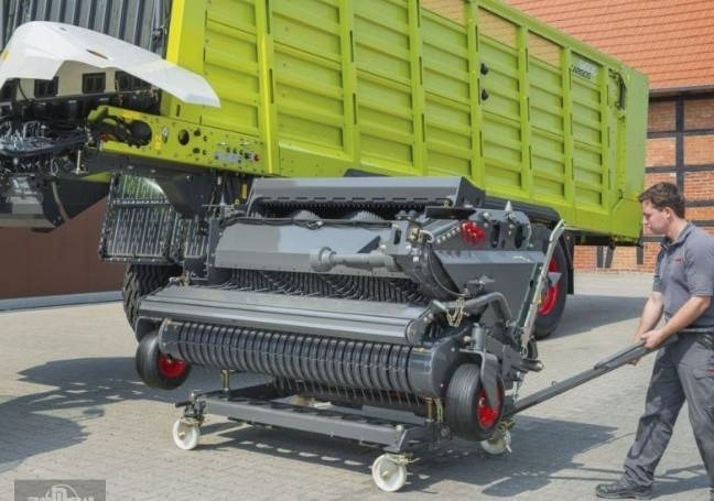 Claas / Fliegl Cargos transport kar - Prikolica sa automatskim punjenjem: slika 2 Claas / Fliegl Cargos transport kar - Prikolica sa automatskim punjenjem: slika 2
