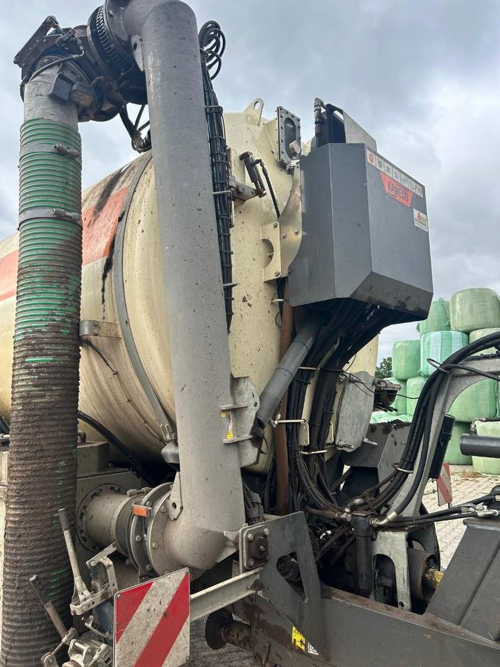 Kaweco Double Twin Shift 16 m3 - Cisterna za osoku: slika 3 Kaweco Double Twin Shift 16 m3 - Cisterna za osoku: slika 3