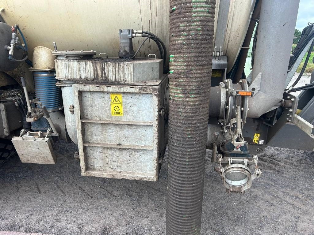 Kaweco Double Twin Shift 16 m3 - Cisterna za osoku: slika 5 Kaweco Double Twin Shift 16 m3 - Cisterna za osoku: slika 5