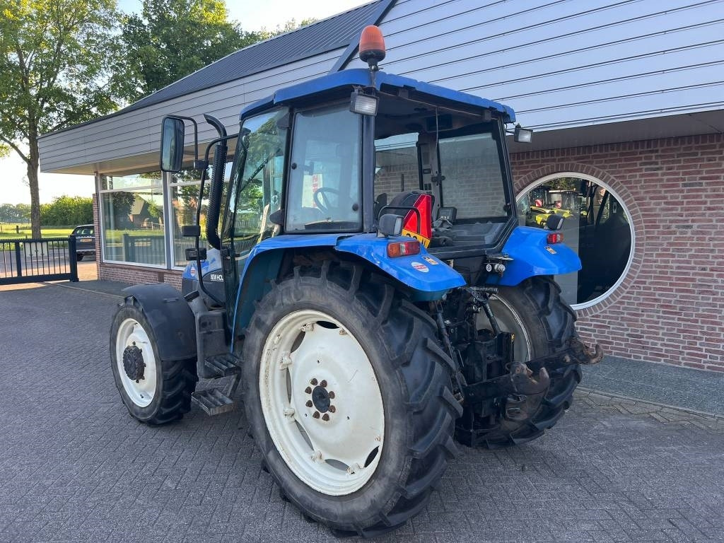 New Holland TL 90 - Traktor: slika 3 New Holland TL 90 - Traktor: slika 3