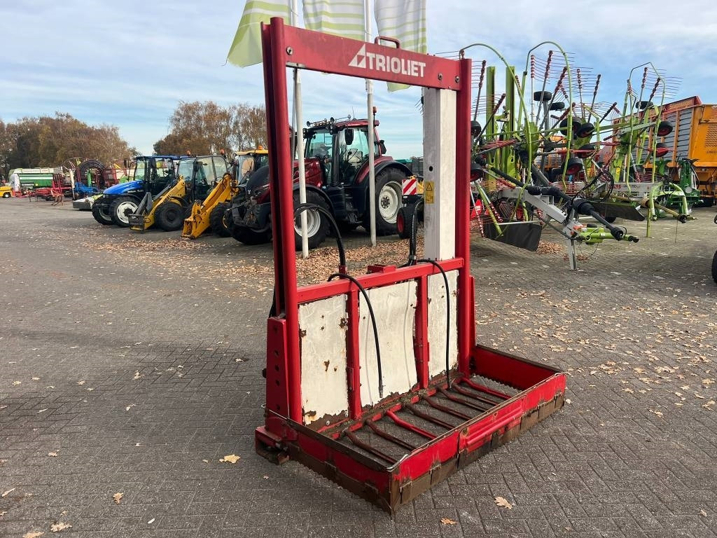 Trioliet TU 170 kuilvoersnijder - Oprema za stoku: slika 4 Trioliet TU 170 kuilvoersnijder - Oprema za stoku: slika 4