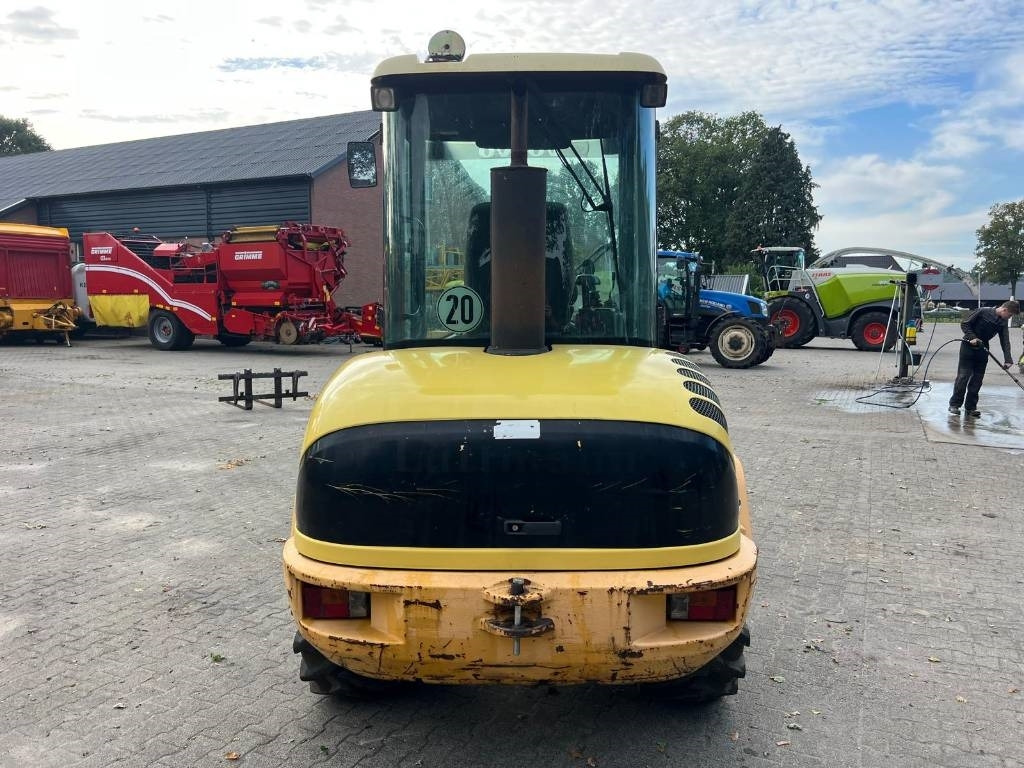 Volvo L 30 B - Utovarivač točkaš: slika 5 Volvo L 30 B - Utovarivač točkaš: slika 5