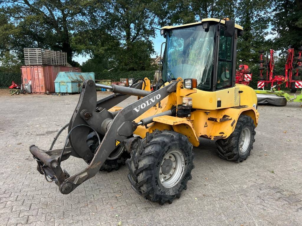 Volvo L 30 B - Utovarivač točkaš: slika 2 Volvo L 30 B - Utovarivač točkaš: slika 2