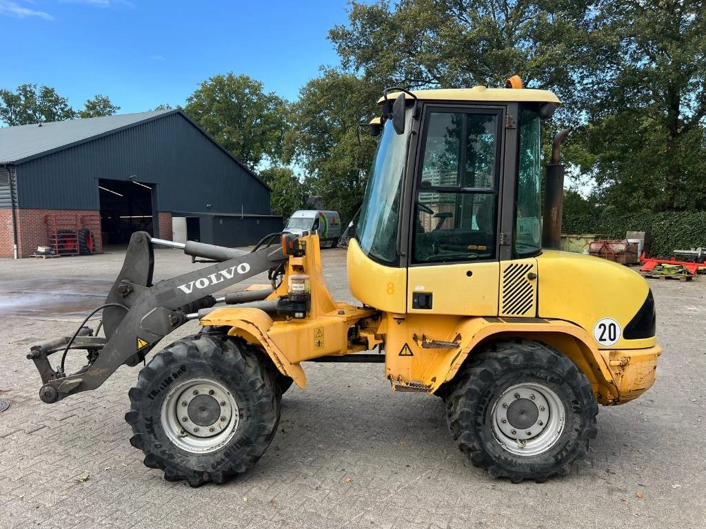 Volvo L 30 B - Utovarivač točkaš: slika 2 Volvo L 30 B - Utovarivač točkaš: slika 2