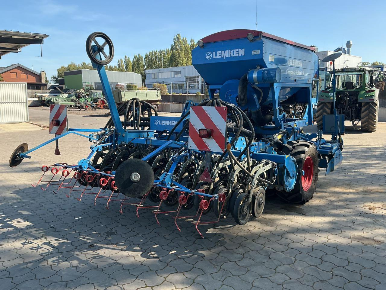 Lemken Compact Solitair 9/300 Z - Kombinovana mašina za setvu: slika 5 Lemken Compact Solitair 9/300 Z - Kombinovana mašina za setvu: slika 5