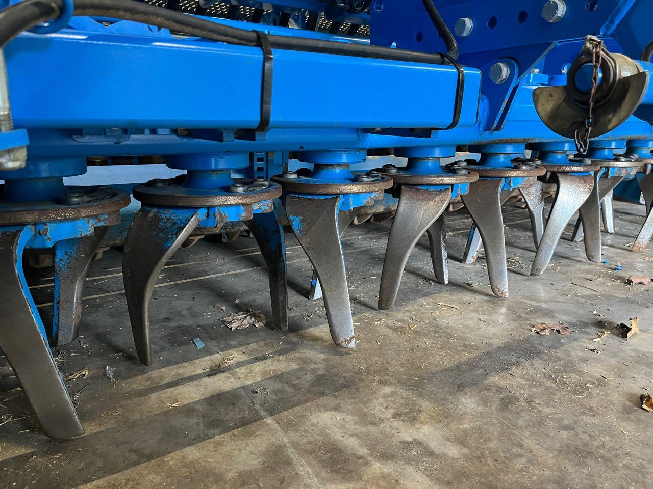 Lemken Zirkon 8/Saphir 9 - Kombinovana mašina za setvu: slika 5 Lemken Zirkon 8/Saphir 9 - Kombinovana mašina za setvu: slika 5