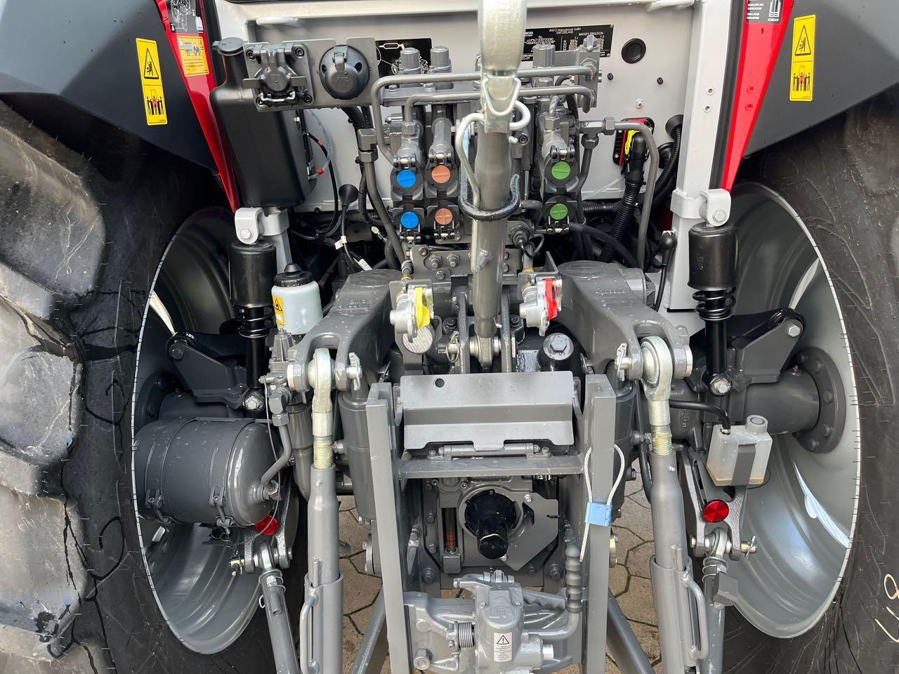 Massey Ferguson 5M.115 Dyna-4 Essential - Traktor: slika 5 Massey Ferguson 5M.115 Dyna-4 Essential - Traktor: slika 5