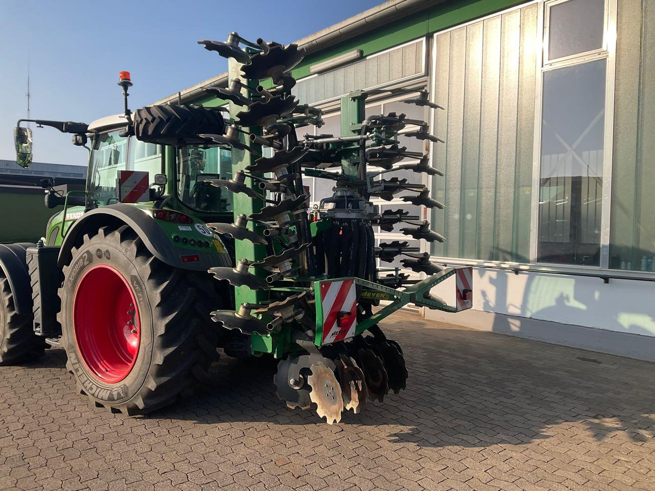 Meyer-Lohne Mixi 600 - Oprema za đubrenje: slika 2 Meyer-Lohne Mixi 600 - Oprema za đubrenje: slika 2