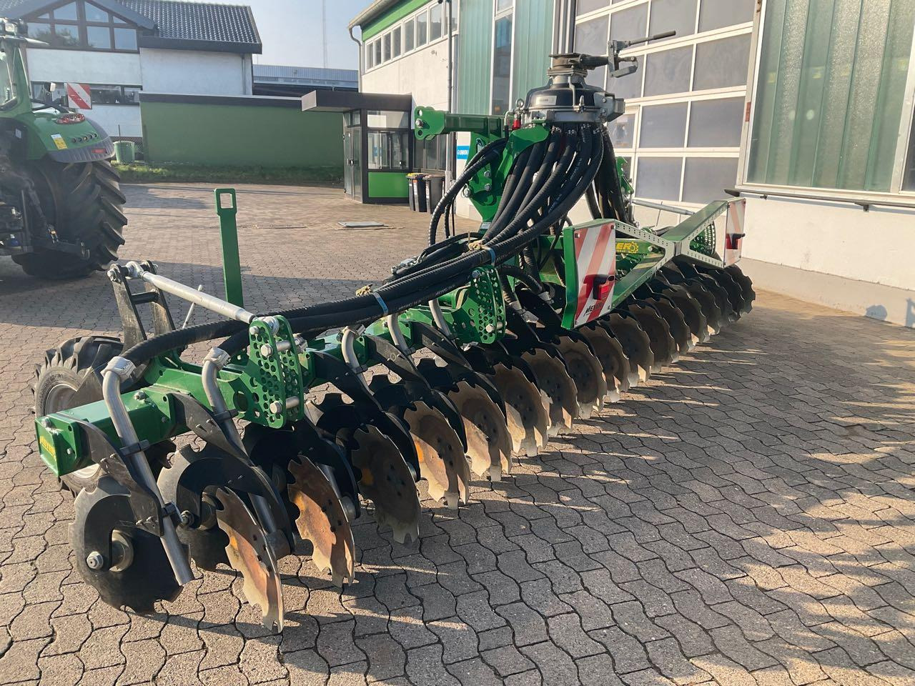 Meyer-Lohne Mixi 600 - Oprema za đubrenje: slika 3 Meyer-Lohne Mixi 600 - Oprema za đubrenje: slika 3