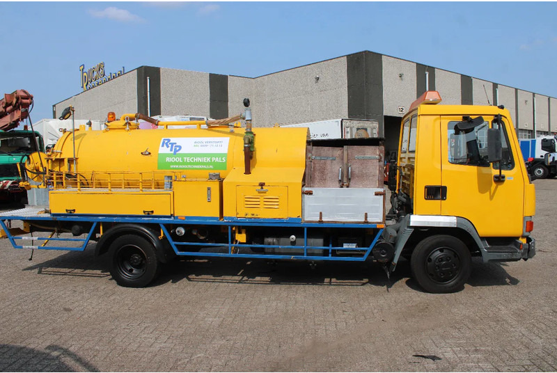 DAF LF 45.130 + RON 4.000LITER - Vakuumska cisterna: slika 3 DAF LF 45.130 + RON 4.000LITER - Vakuumska cisterna: slika 3