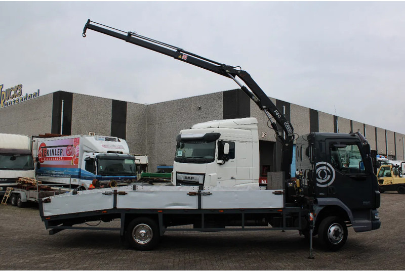 DAF LF 45.180 + FASSI F50 + 7.5T - Kamion sa dizalicom: slika 5 DAF LF 45.180 + FASSI F50 + 7.5T - Kamion sa dizalicom: slika 5