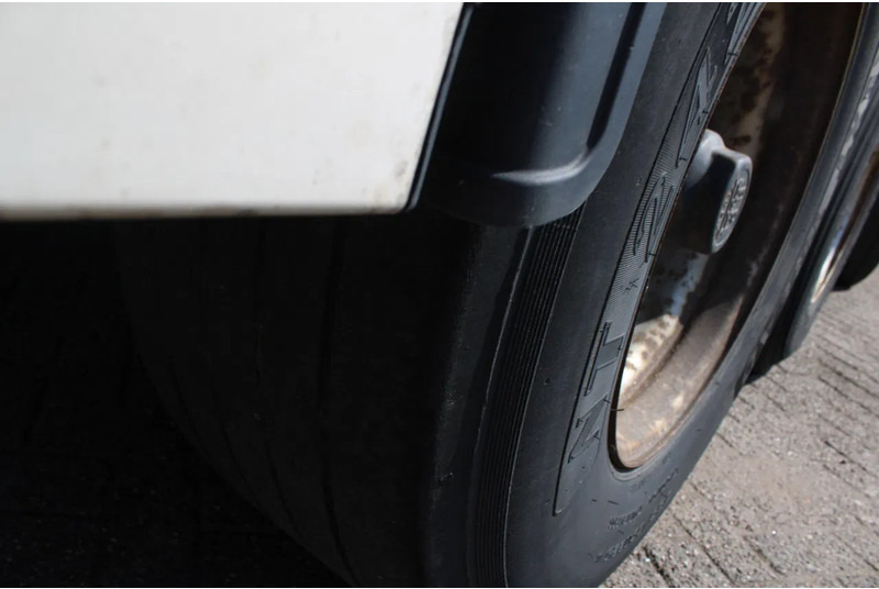 Poluprikolica sa zatvorenim sandukom Groenewegen 3x BPW +3 TONS lift: slika 13 Poluprikolica sa zatvorenim sandukom Groenewegen 3x BPW +3 TONS lift: slika 13