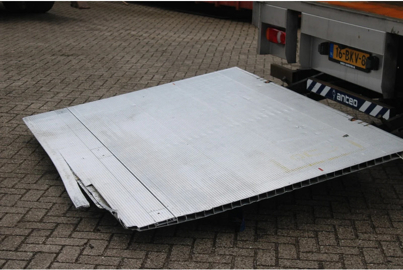 Kamion sa zatvorenim sandukom Iveco Eurocargo reserved ! 120 E21 + LIFT + EURO 6 + 12T: slika 9
