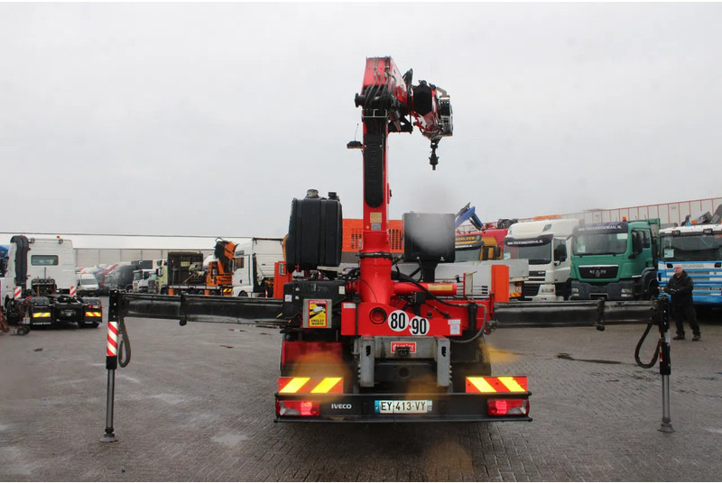 Iveco Stralis 420 + 6x2 + FASSI F185 + EURO 6 + LOW KM + REMOTE - Kamion sa dizalicom: slika 4 Iveco Stralis 420 + 6x2 + FASSI F185 + EURO 6 + LOW KM + REMOTE - Kamion sa dizalicom: slika 4
