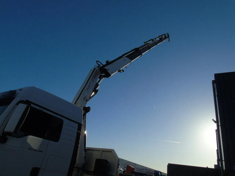 MAN TGX 26.440 + FASSI 455A.2.26 + EURO 6 + 6X2 + REMOTE - Kamion sa dizalicom: slika 4 MAN TGX 26.440 + FASSI 455A.2.26 + EURO 6 + 6X2 + REMOTE - Kamion sa dizalicom: slika 4