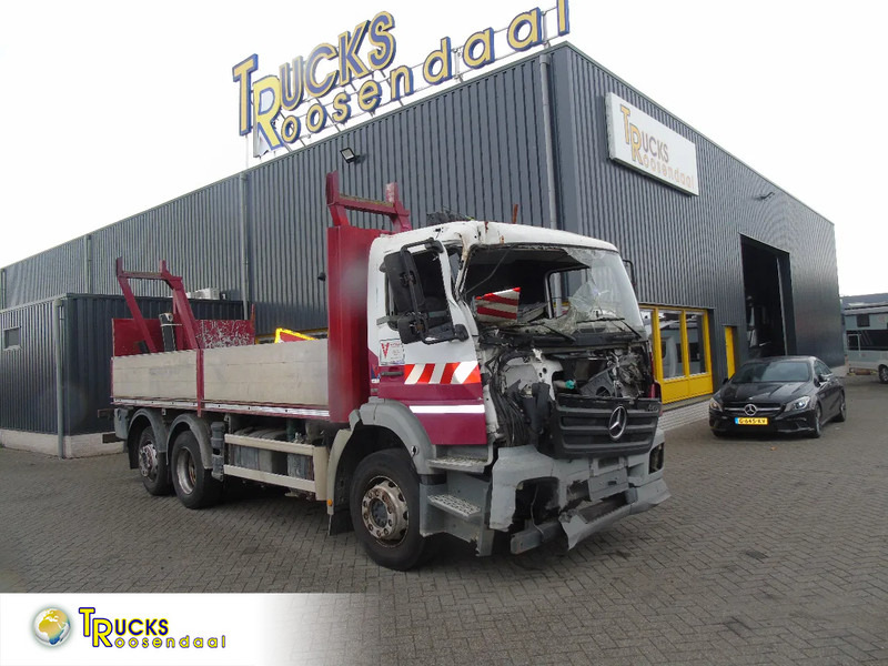 Mercedes-Benz Axor 2633 + 6x2 + euro 5 + manual - Kamion sa golom šasijom i zatvorenom kabinom, Kamion sa dizalicom: slika 1 Mercedes-Benz Axor 2633 + 6x2 + euro 5 + manual - Kamion sa golom šasijom i zatvorenom kabinom, Kamion sa dizalicom: slika 1