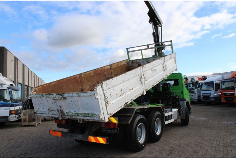 Mercedes-Benz Axor 2633 + TIPPER + HIAB 144 + REMOTE + MANUAL + 6x4 - Istovarivač, Kamion sa dizalicom: slika 4 Mercedes-Benz Axor 2633 + TIPPER + HIAB 144 + REMOTE + MANUAL + 6x4 - Istovarivač, Kamion sa dizalicom: slika 4