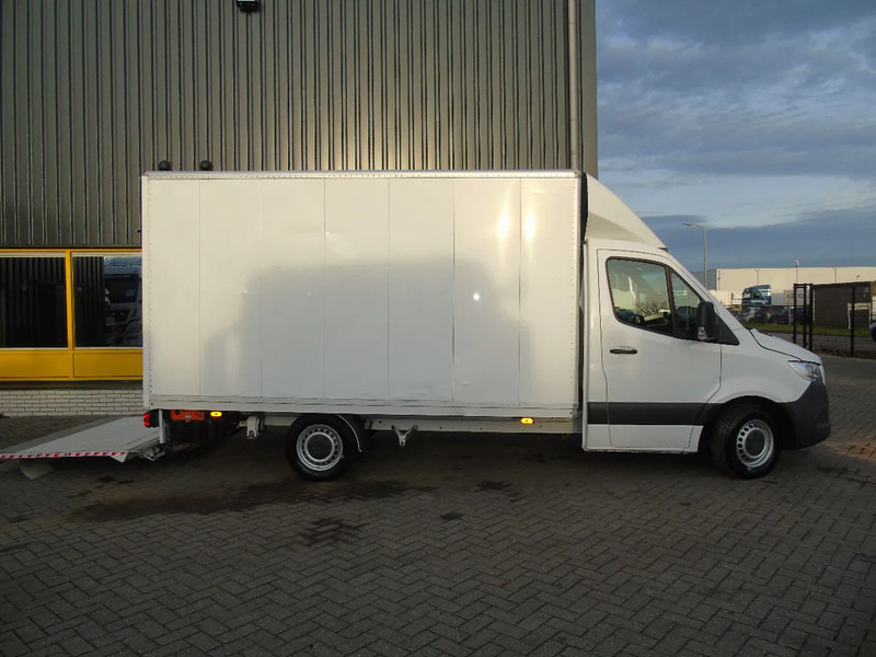 Mercedes-Benz Sprinter 314 + lift - Dostavno vozilo sa zatvorenim sandukom: slika 3 Mercedes-Benz Sprinter 314 + lift - Dostavno vozilo sa zatvorenim sandukom: slika 3
