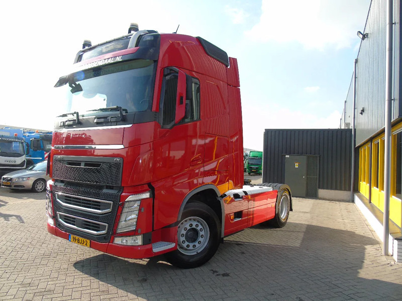 Volvo FH 460 + PTO/HYDROLIC + EURO 6 - Tegljač: slika 2 Volvo FH 460 + PTO/HYDROLIC + EURO 6 - Tegljač: slika 2
