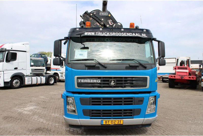 Terberg FM 2850 hiab 200c + 10x4 + fully functional + euro 5 - Kamion sa dizalicom: slika 4 Terberg FM 2850 hiab 200c + 10x4 + fully functional + euro 5 - Kamion sa dizalicom: slika 4
