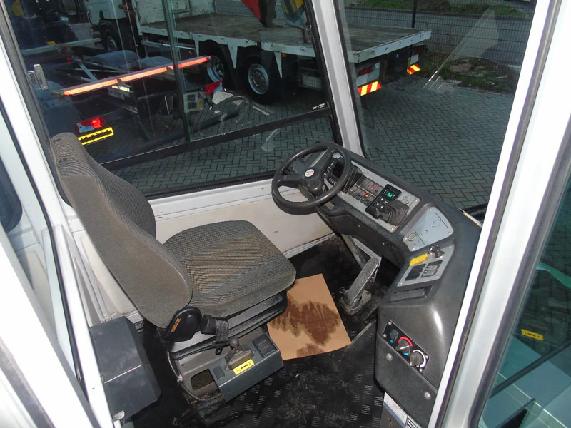 Terminalni traktor Terberg YT 182 fully funtion + perfect: slika 10